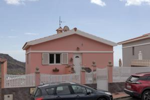 Villa En venta en Telde photo 0