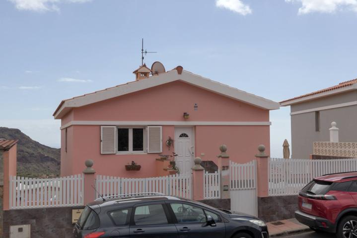 Villa En venta en Telde photo 0