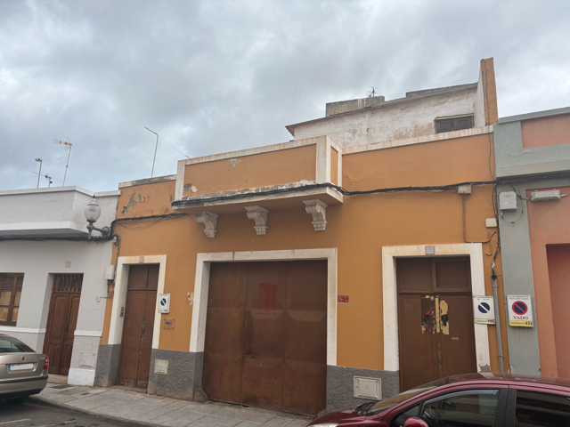 Villa En venta en Telde photo 0