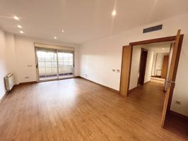 Piso en Paseo Saint Cloud photo 0