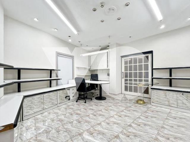 Oficina en venta, Comillas, Carabanchel, Madrid photo 0