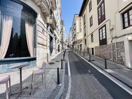 ¡GRAN OPORTUNIDAD DE INVERSIÓN! OFICINA CON POSIBILIDAD DE CAMBIO DE USO A VIVIENDA. photo 0