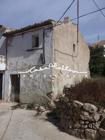 Se vende casa en ruina (con terreno) para reformar en Altea photo 0