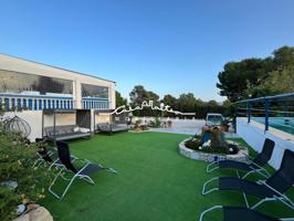 En venta buen restaurante con música y 4 apartamentos en La Nucia photo 0