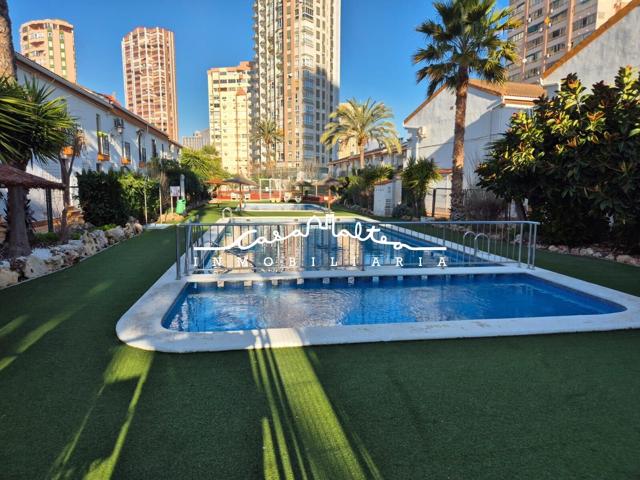 En venta adosado en Benidorm photo 0