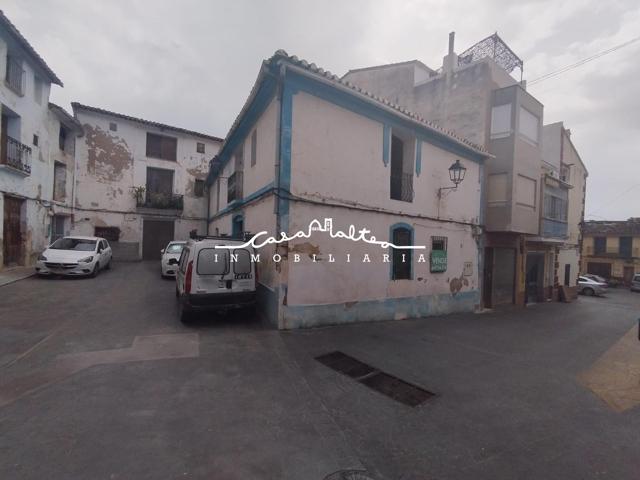 En venta gran casa de pueblo para reformar en Bolulla photo 0