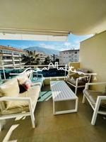 EN VENTA LUMINOSO PISO EN EL ALBIR photo 0
