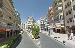 En venta local comercial en Benidorm photo 0