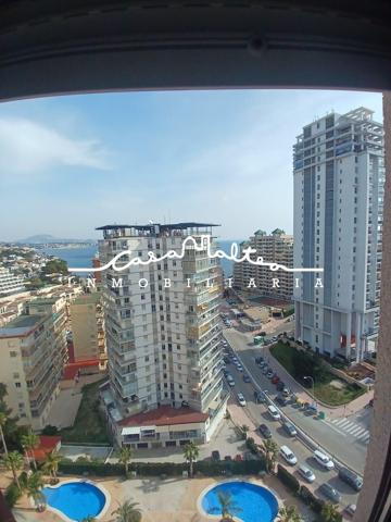 Ático en venta en edificio Coral Beach, Calpe. photo 0