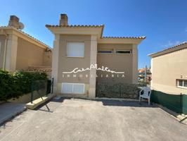 En venta villa independiente en La Nucía photo 0