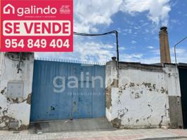 Industrial En venta en Paradas photo 0