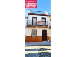 Casa En venta en Paradas photo 0