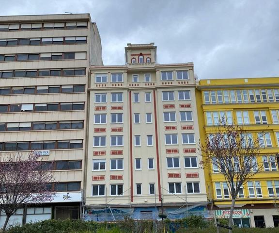 Piso para reformar en Plaza de España - Ferrol photo 0
