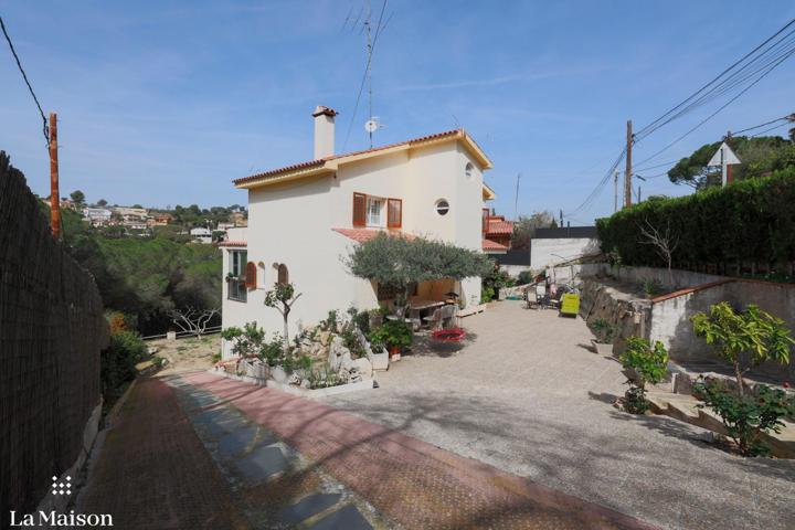 Casa En venta en Urb. Les Ginesteres, Argentona photo 0
