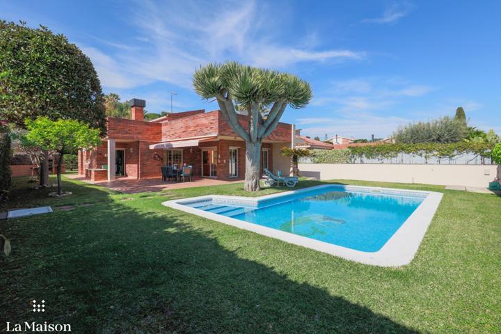Unifamiliar En venta en Platja De Sant Vicenç, Sant Vicenç De Montalt photo 0