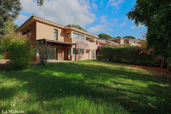 Casa En venta en La Llobatera, Cabrils photo 0