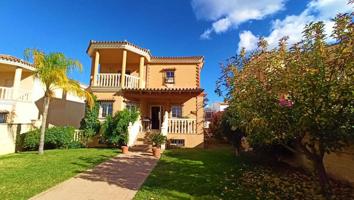 Villa - Chalet, Casabermeja, Costa del Sol. photo 0