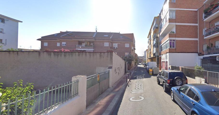 Piso en venta en calle Maestro Serrano - Collado Villalba - Madrid photo 0