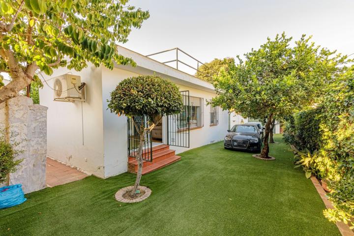 Unifamiliar En venta en Benalmádena Costa, Benalmádena photo 0