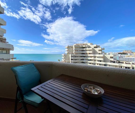 Estudio con terraza soleada en complejo en primera línea de playa photo 0