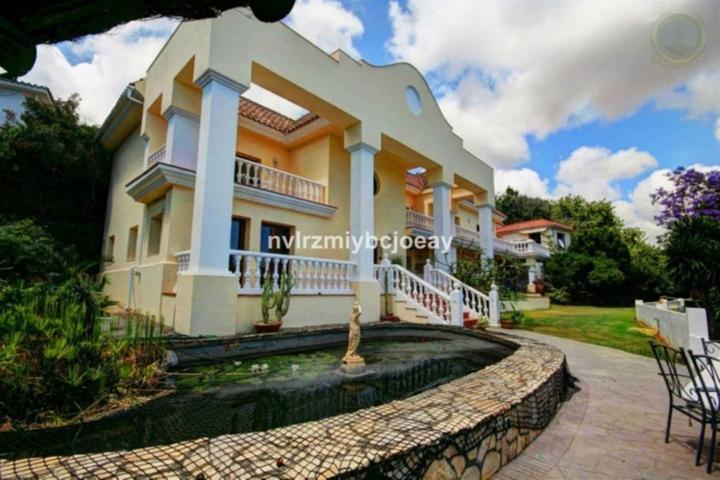 Unifamiliar En venta en Benalmádena Pueblo, Benalmádena photo 0