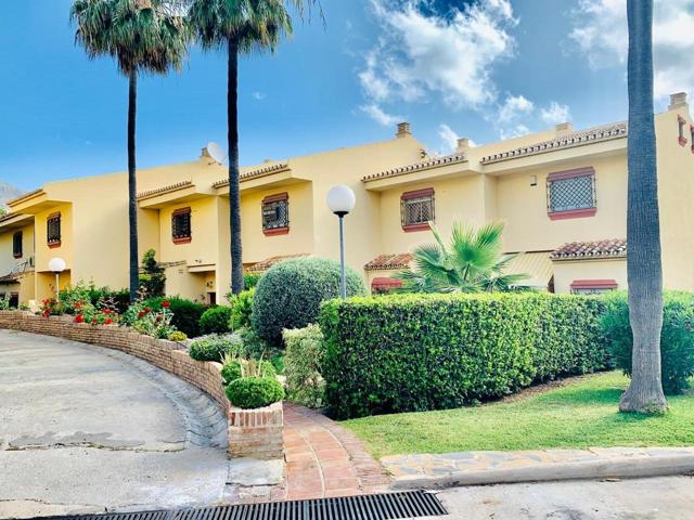 Adosado con terrazas, zona Golf Torrequebrada photo 0