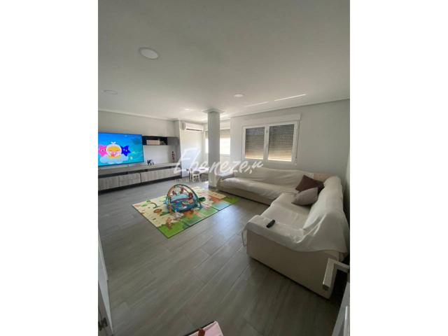 VIVENDA CON TERRAZA Y GARAJE photo 0