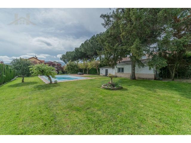 Casa o chalet independiente en venta en calle Tablada photo 0