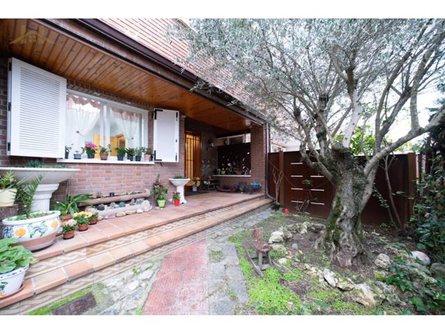 IMPRESIONANTE CHALET EN COLLADO MEDIANO photo 0