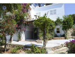 Chalet unifamiliar con jardín en Santandria, Ciutadella photo 0