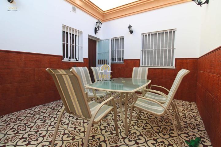 CASA PAREADA EN LA CRUZ DEL MAR,CHIPIONA photo 0