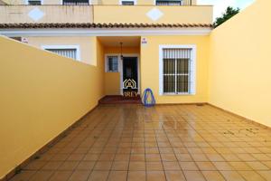 CHALET ADOSADO A LA VENTA EN SANLUCAR DE BARRAMEDA photo 0
