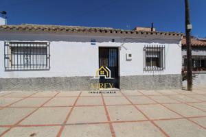 CASA ADOSADA A LA VENTA EN LOS ALBARIZONES, JEREZ DE LA FRONTERA photo 0