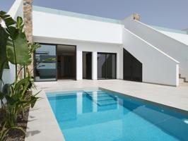 Casa En venta en Serena Golf, Los Alcázares photo 0