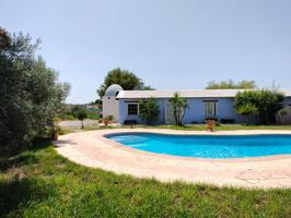 ¡3 Viviendas en una! Villa con Piscina y Parcela de 5.000 m² — Ideal para Inversión o Familias Numerosas . 3 Homes in One! Country Villa with Pool and 5,000 m² of Land — Perfect for Investme photo 0