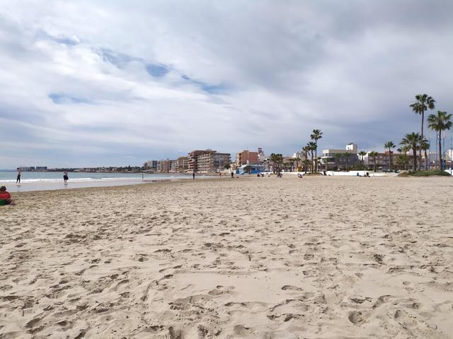 ¡OPORTUNIDAD ÚNICA A SOLO 180 METROS DE LA PLAYA DE LOS NÁUFRAGOS! photo 0