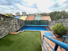 Increíble chalet adosado con piscina y jardín en la urbanización aires (Castrelos) photo 0