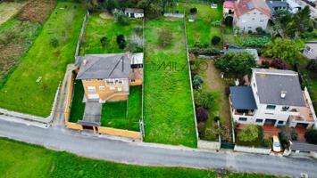 Terreno urbanizable con proyecto de ejecución y licencia aprobada en Beade photo 0