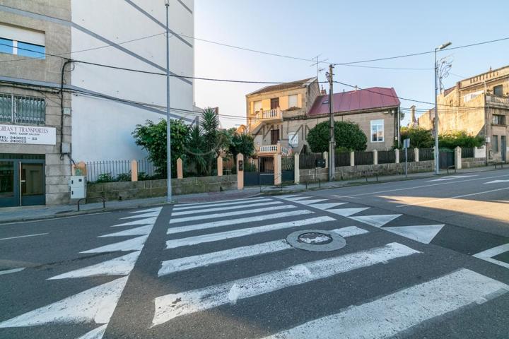 Vivienda con terreno en el corazón de Bouzas photo 0