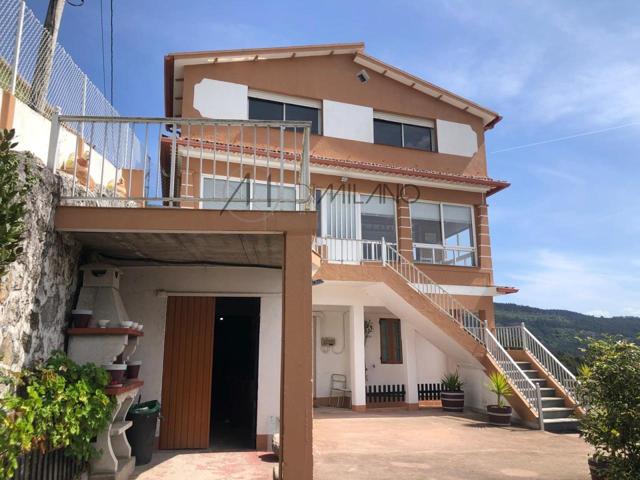 Casa con maravillosas vistas al mar en la zona alta de Moaña photo 0