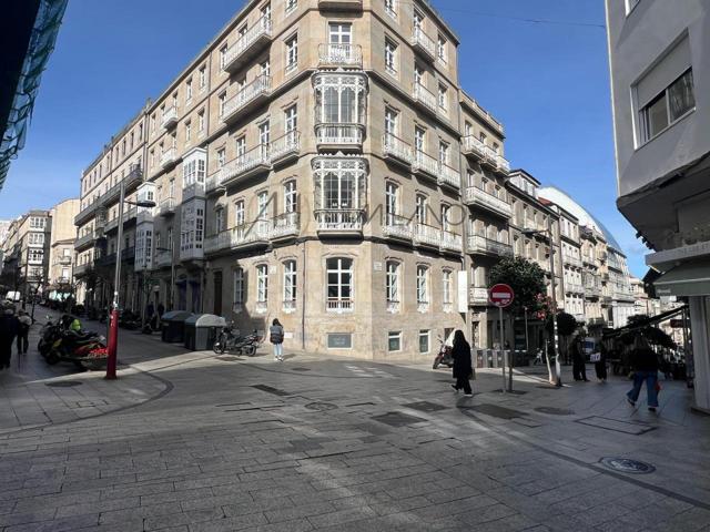 Exclusiva vivienda rehabilitada en el corazón de Vigo photo 0