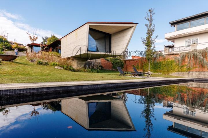 Casa de diseño con jardín y piscina privada cerca de la playa de Patos photo 0