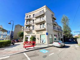 Piso exterior en Bouzas con garaje, bodega y dos dormitorios photo 0