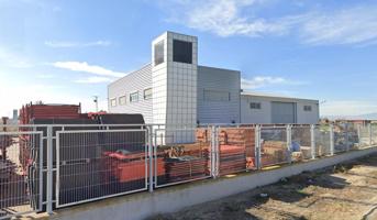 ALQUILER DE NAVE + OFICINAS EN CARRETERA DE ALQUERÍAS: ACCESOS INMEJORABLES Y DISEÑO FUNCIONAL photo 0