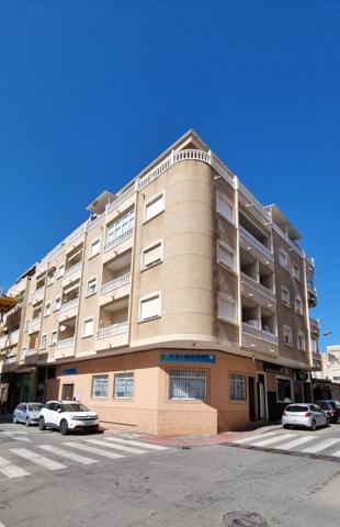 GRAN APARTAMENTO DE 4 DORMITORIOS A 600 METROS DEL MAR - ZONA TORREVIEJA - photo 0