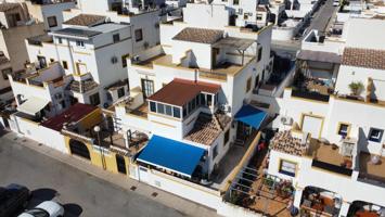 Chalet pareado reformado de 4 dormitorios con solárium, jardín privado, 4 trasteros y parking photo 0