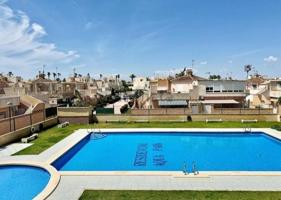Unifamiliar Pareada En venta en Parque Acuático - Sector 25, Torrevieja photo 0