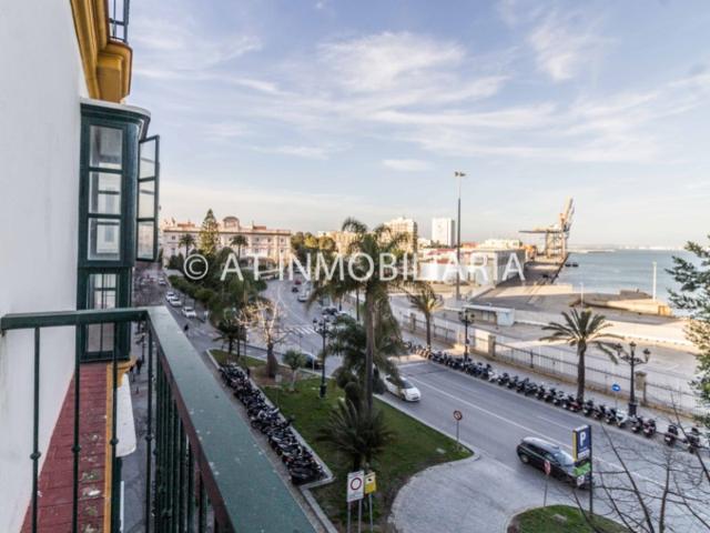 Piso En venta en Cádiz photo 0