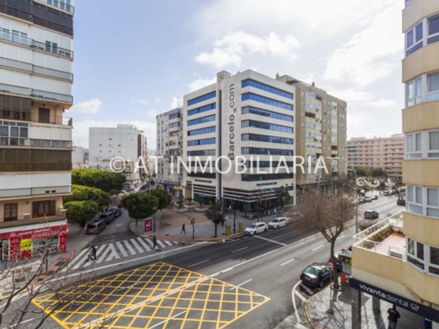 Piso En venta en Cádiz photo 0