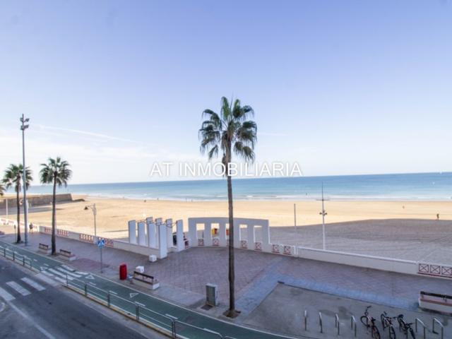 Piso En venta en Cádiz photo 0